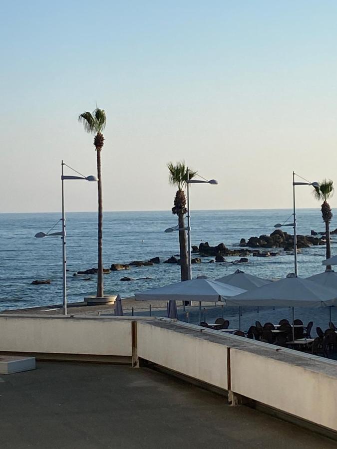 Beachside Apartment In Kato Paphos Lighthouse 81 Zewnętrze zdjęcie