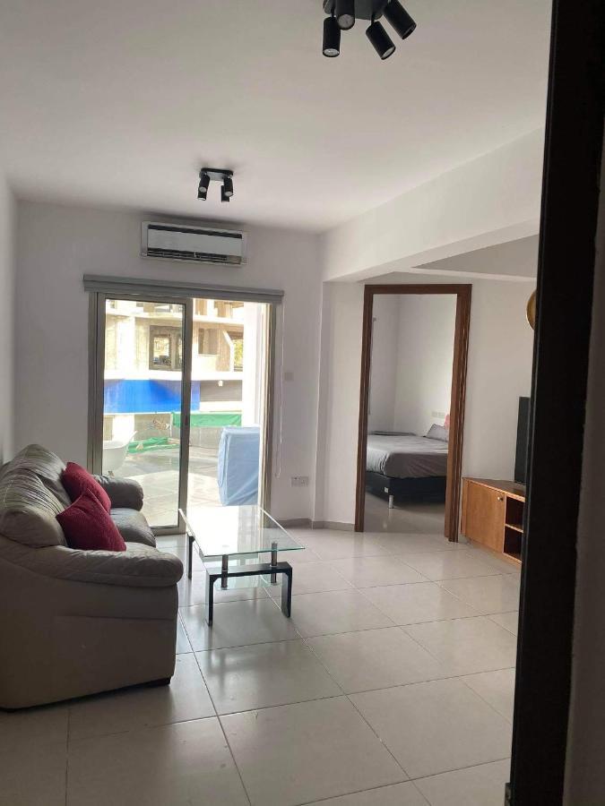 Beachside Apartment In Kato Paphos Lighthouse 81 Zewnętrze zdjęcie